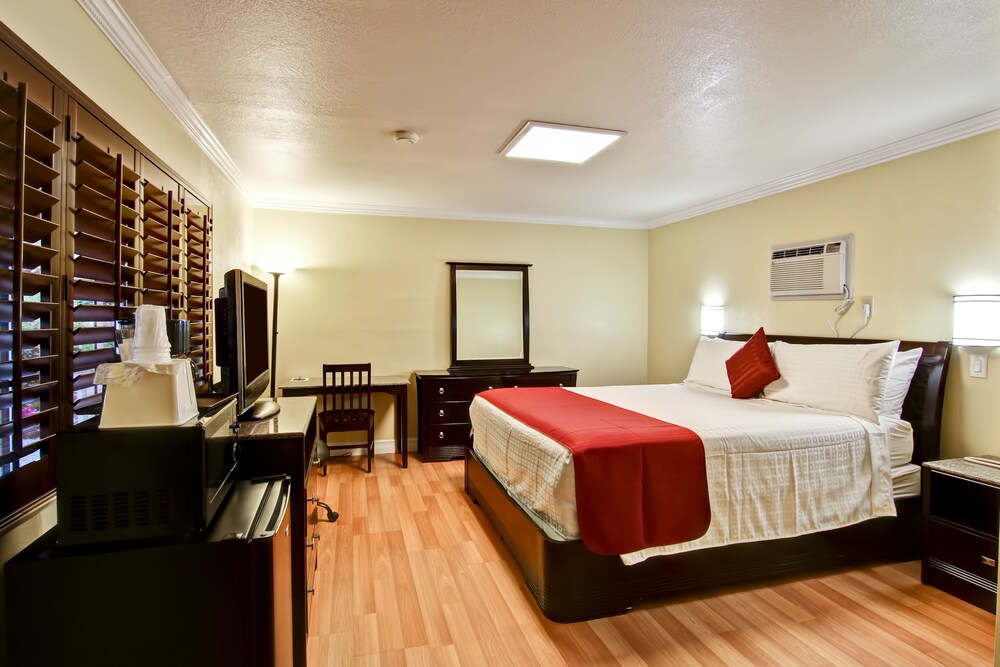 Pacific Inn of Redwood City - photo 18
