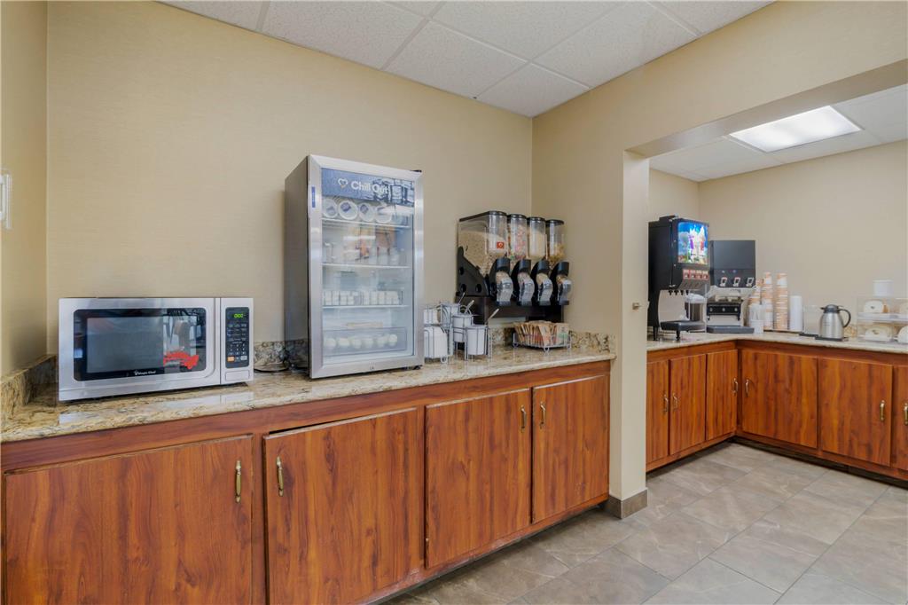 Comfort Inn Bismarck - photo 26