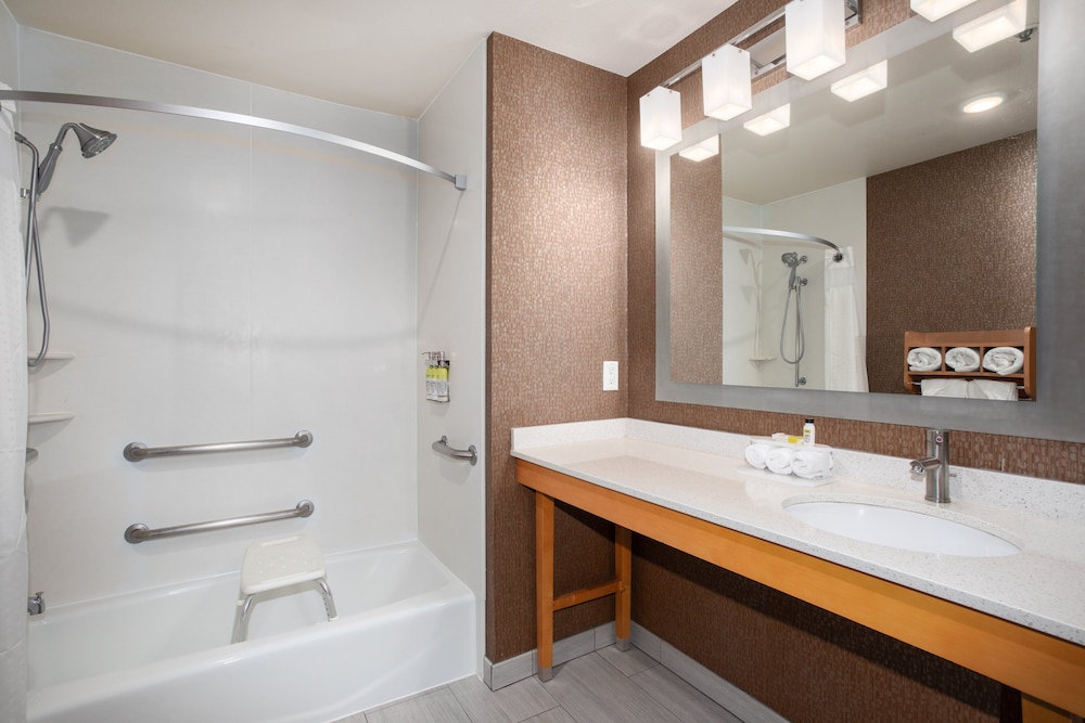 Holiday Inn Express Monterey Cannery Row by IHG - photo 15
