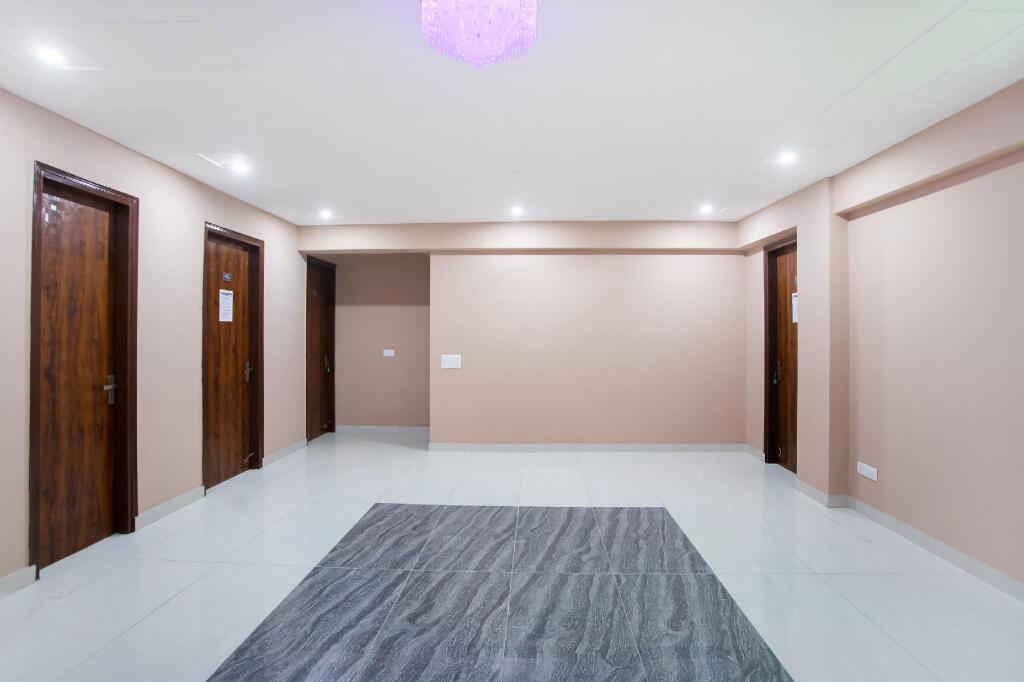 Harish Residency by Oyo Rooms