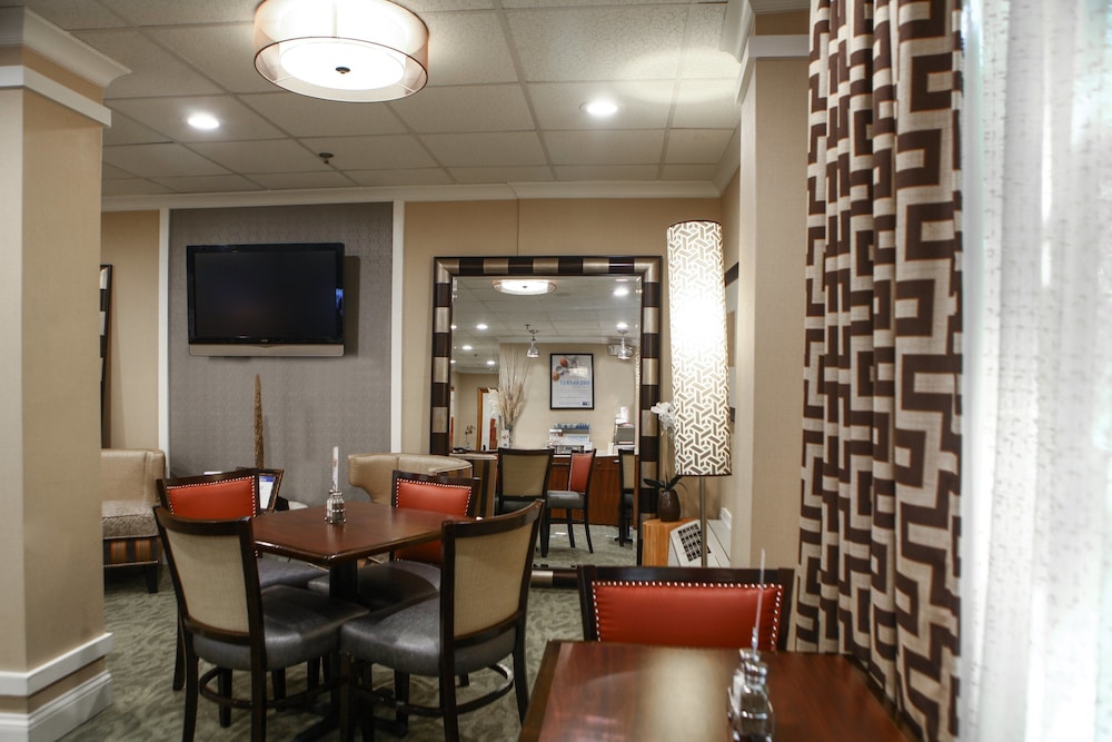 Holiday Inn Express Atlanta Emory University Area by IHG - photo 47