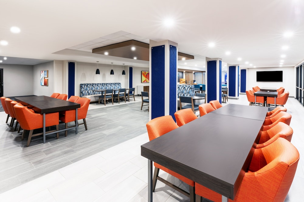 HI Express El Paso Downtown by IHG - photo 29