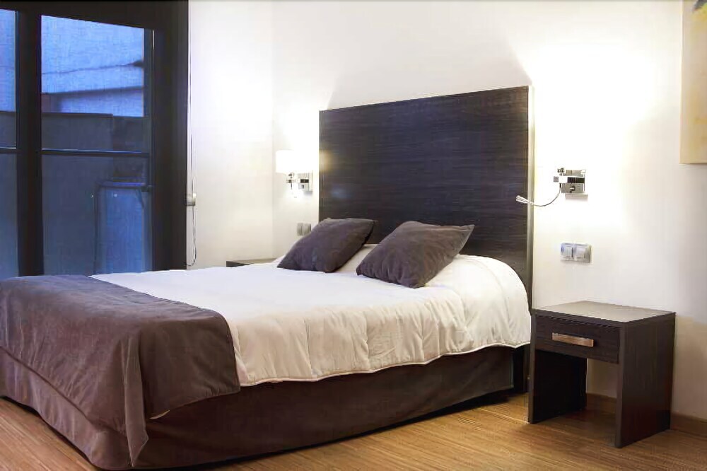 Dailyflats Avenue in Barcelona, Spain