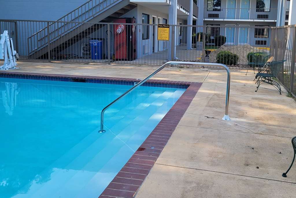 Super 8 by Wyndham Arkadelphia Caddo Valley Area - photo 4