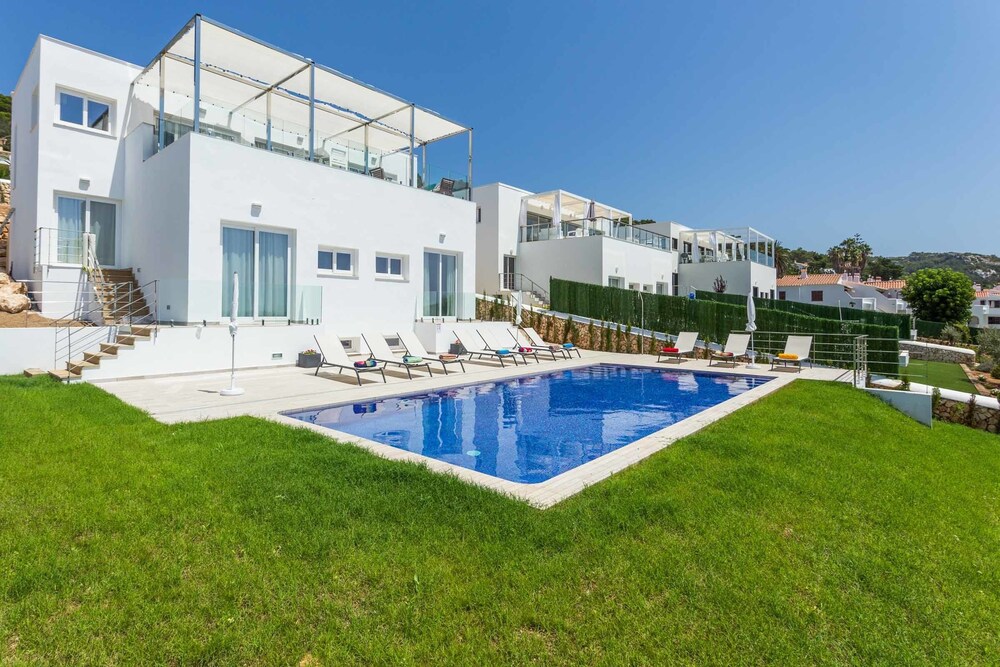 Villa Sunrise — 4-Star Luxury Hotel in Alaior, Spain