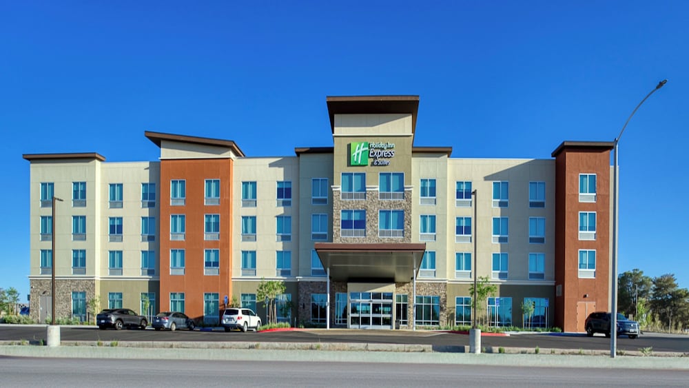 Holiday Inn Express & Suites Ridgecrest China Lake by IHG - photo 37