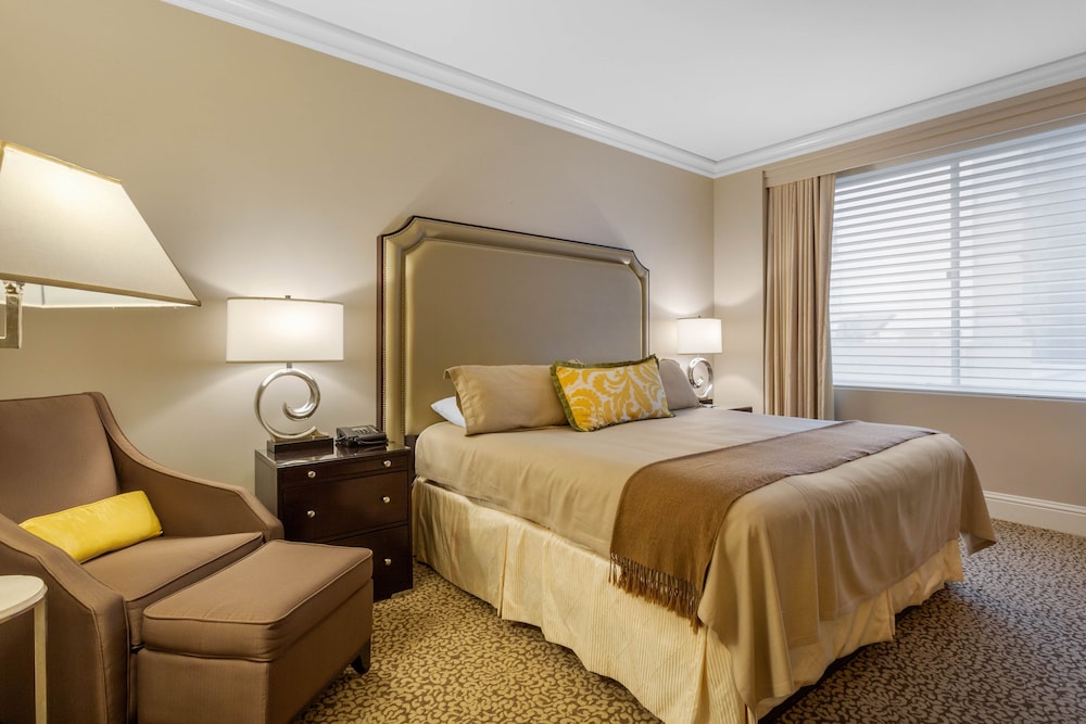 Omni Berkshire Place - photo 79