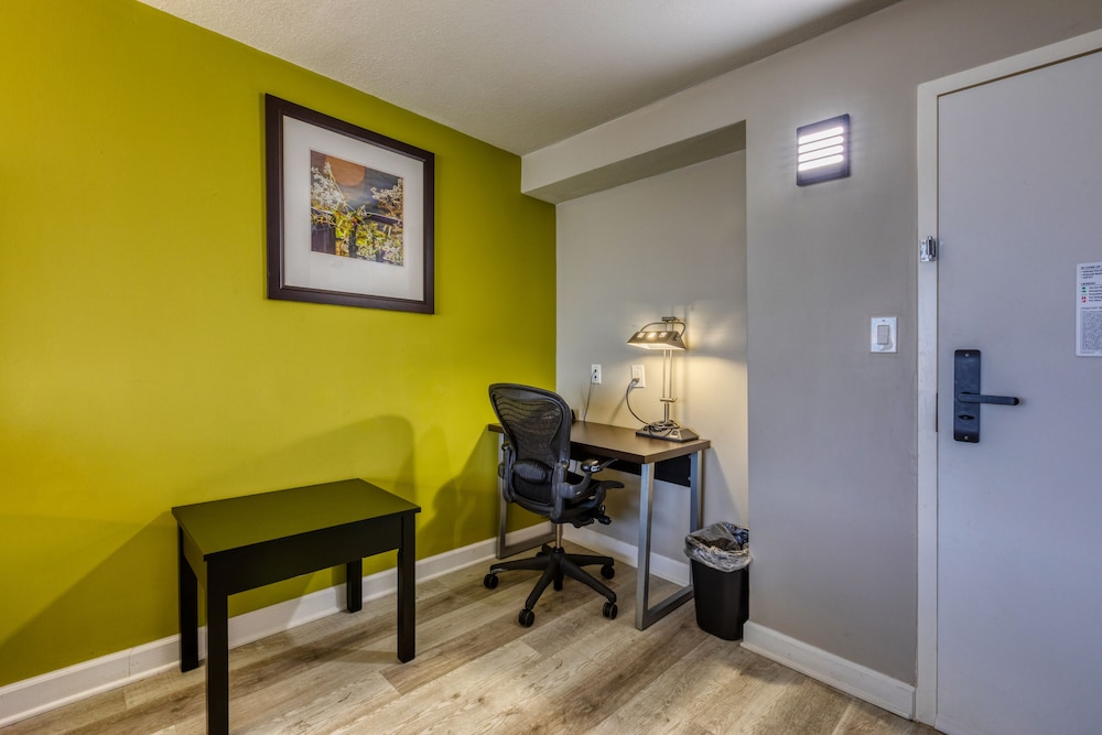 Hotel Weston - photo 12