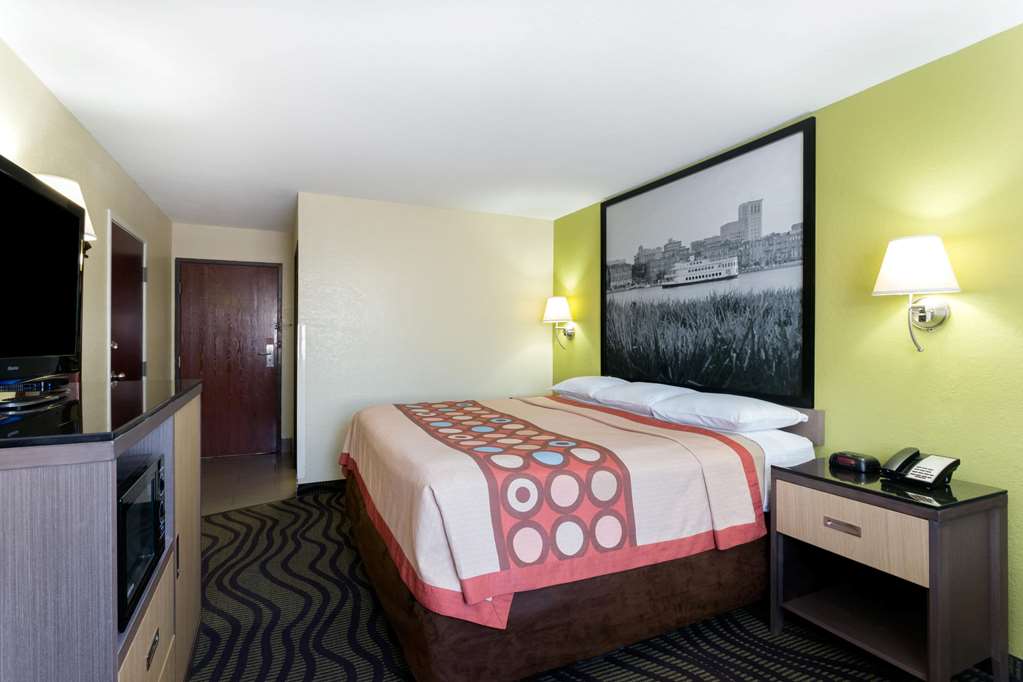 Super 8 by Wyndham Brunswick St Simons Island Area - photo 7