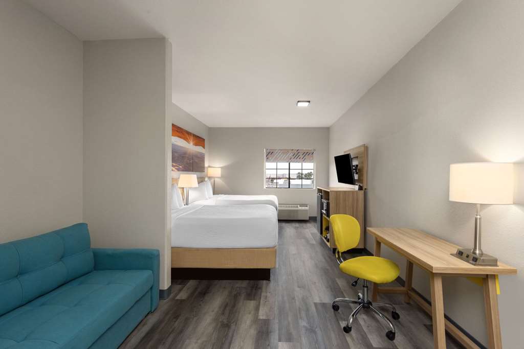 Days Inn & Suites by Wyndham Tucson Marana - photo 42