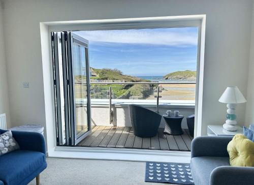 5 The Beach House — 4-Star Luxury Hotel in Newquay, United Kingdom
