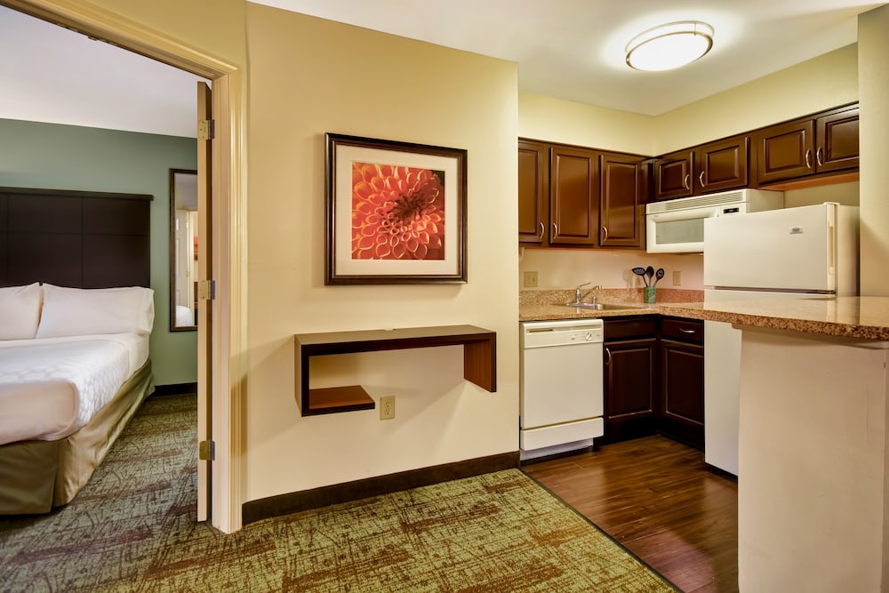 Staybridge Suites Middleton Madison West by IHG - photo 25