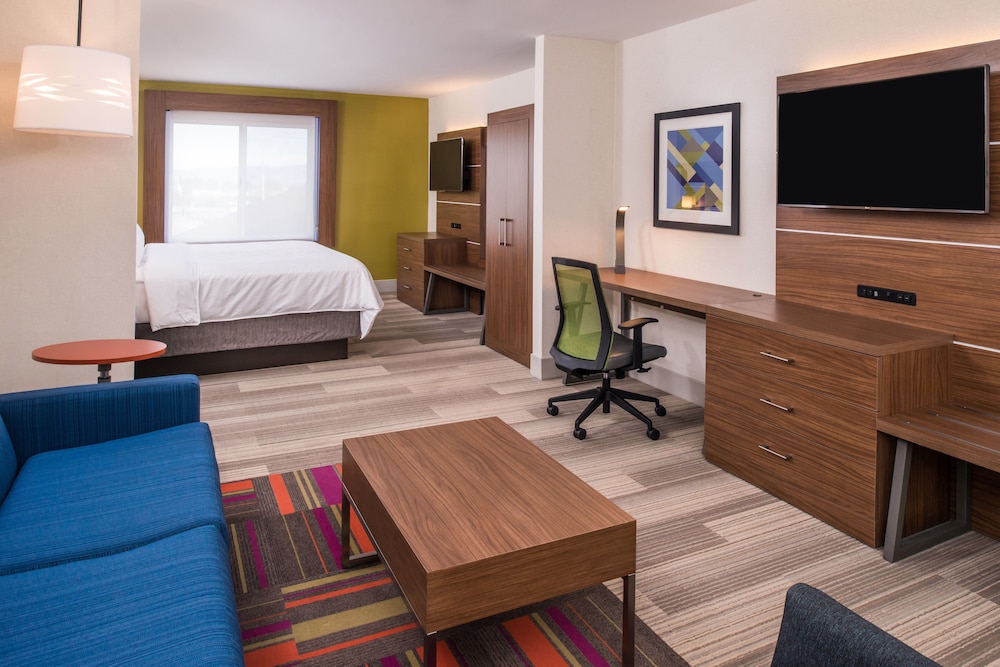 Holiday Inn Express Sierra Vista an IHG Hotel - photo 3