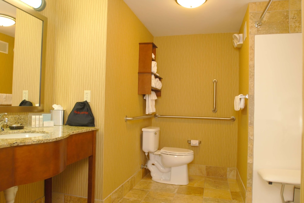 Hampton Inn Tomah - photo 16
