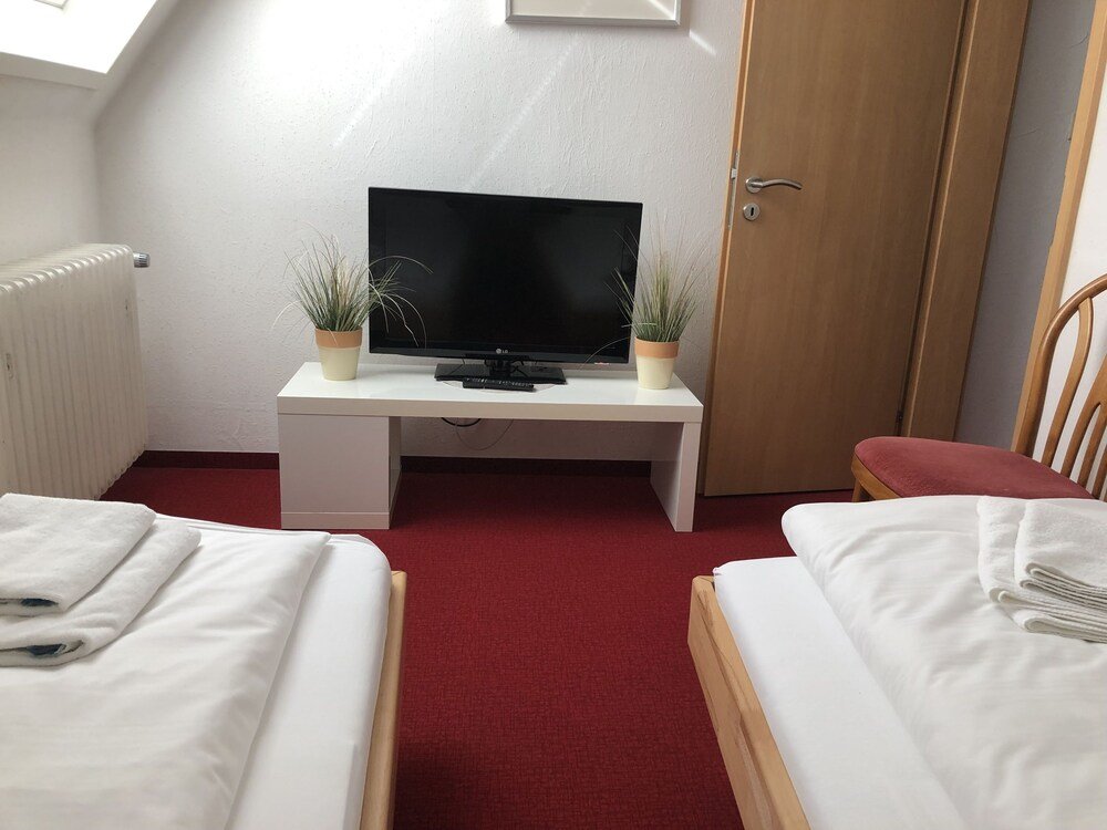 Cafe Hotel Altreuter — Noerdlingen — photo 5