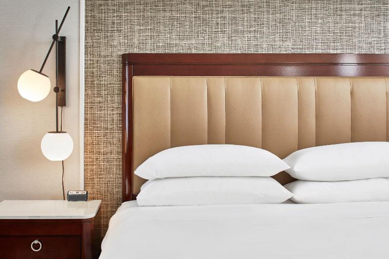 Sheraton Indianapolis Hotel at Keystone Crossing - photo 57