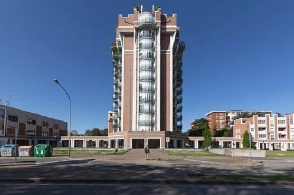 Mary's Tower - last minute hotel in Bologna