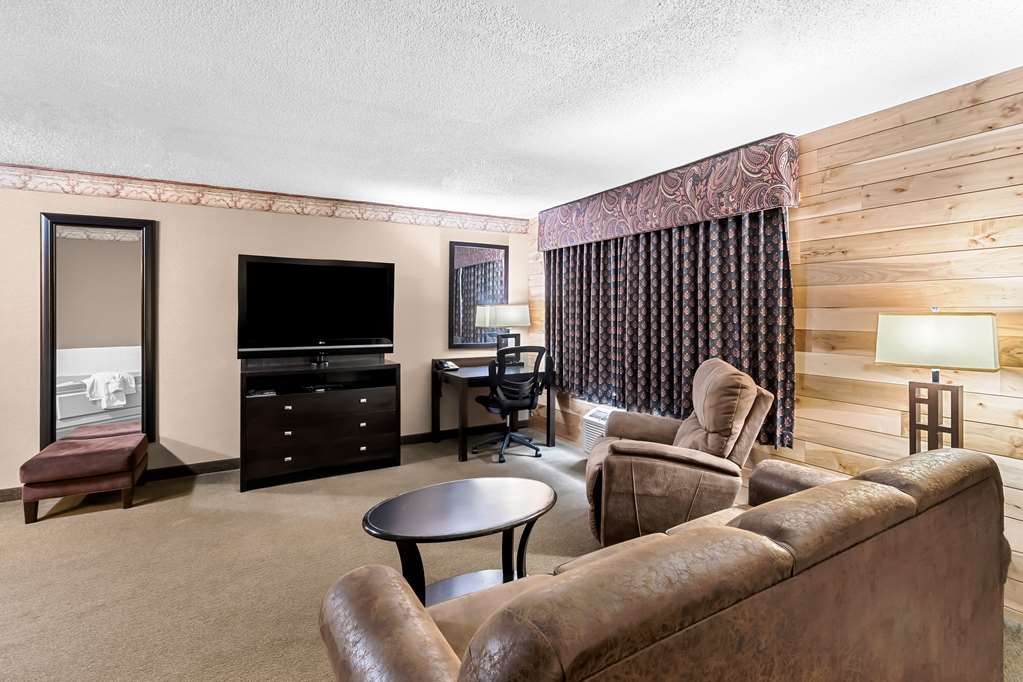 Heartland Inn & Suites SureStay Collection by Best Western - photo 15