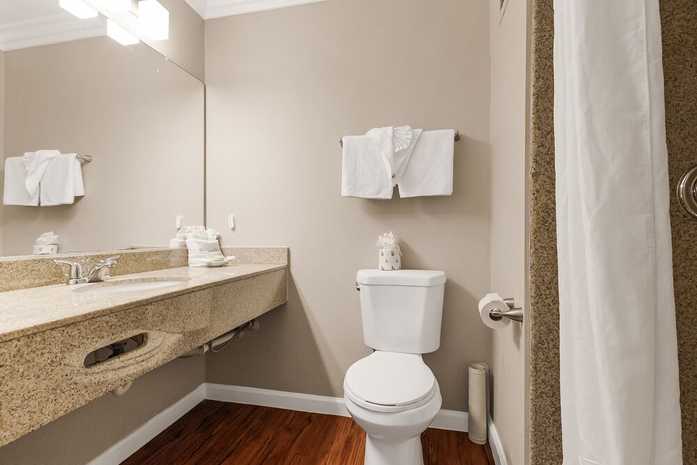 Jack London Inn - photo 24