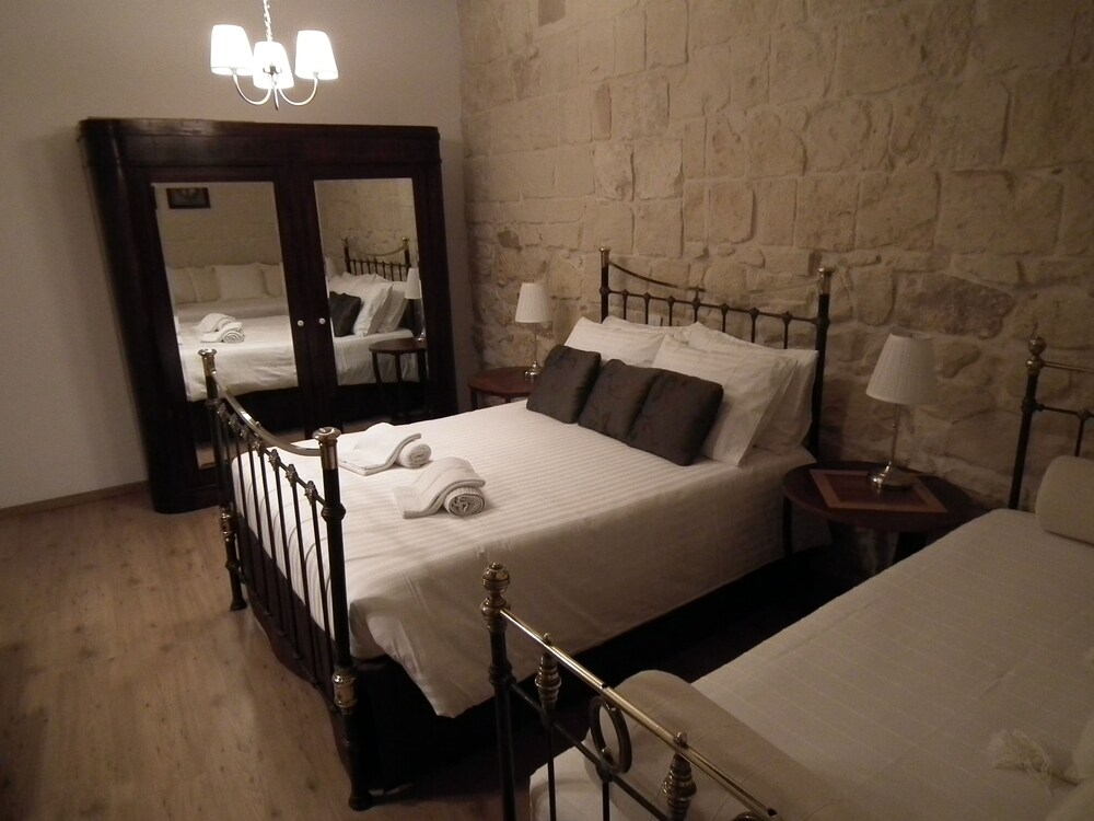 Loggia Mariposa in Naxxar, Malta