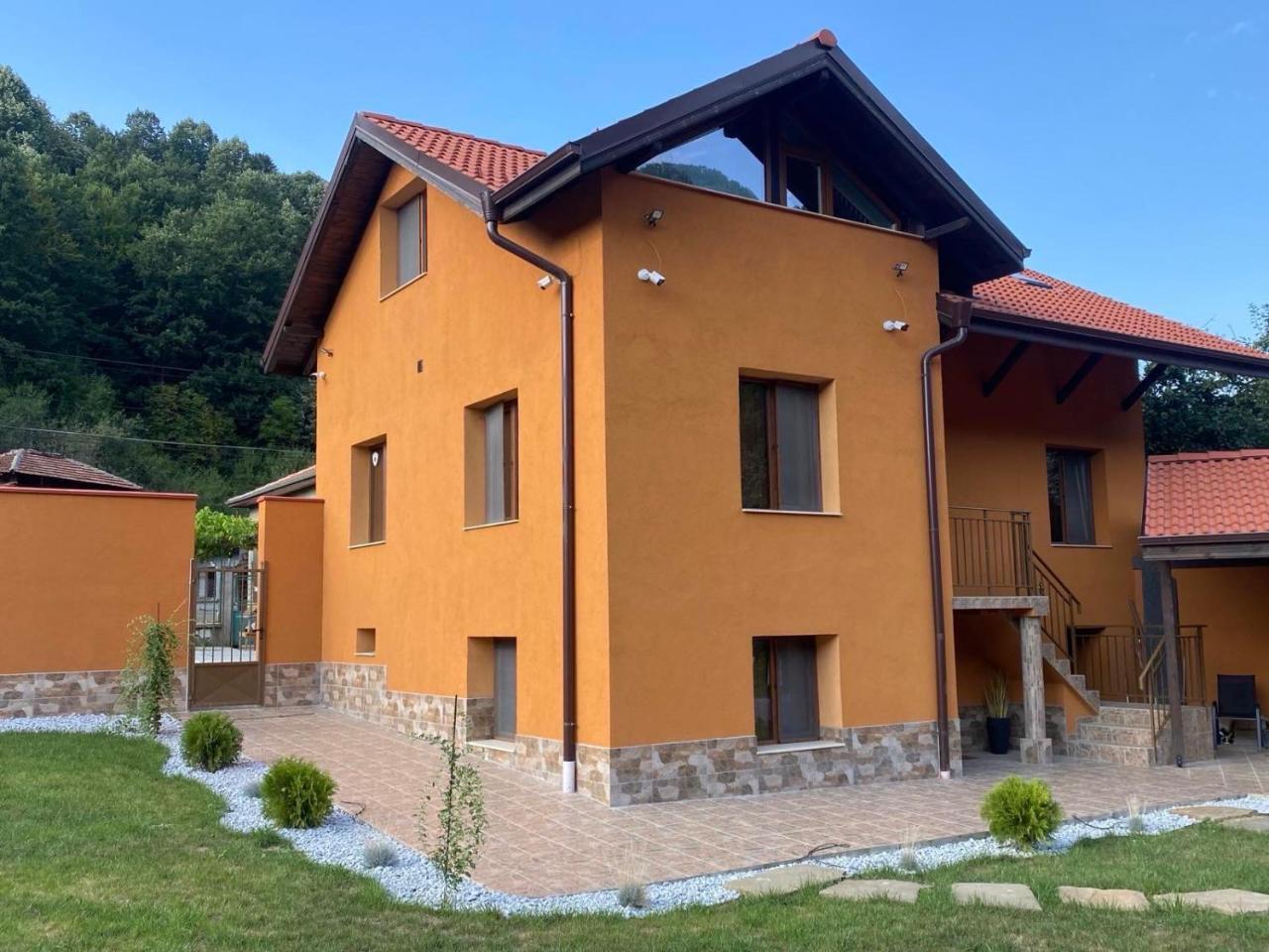 Noya Guest Rooms in Troyan, Bulgaria