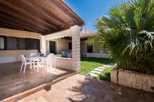 Villa Sajonara Elvira — 4-Star Luxury Hotel in Siracusa, Italy