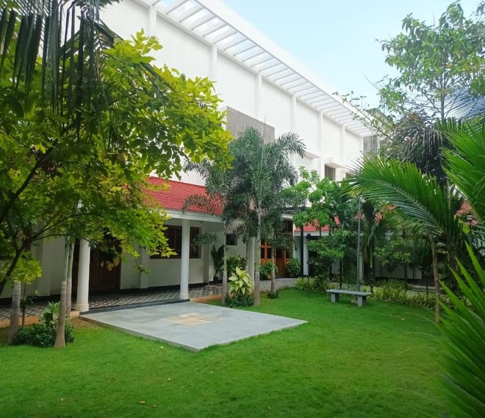 Nilan Zingle Resort - last minute hotel in Puducherry