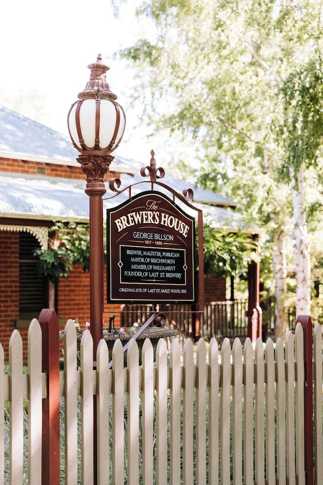 Finches of Beechworth — 5-Star Luxury Hotel in Beechworth, Australia