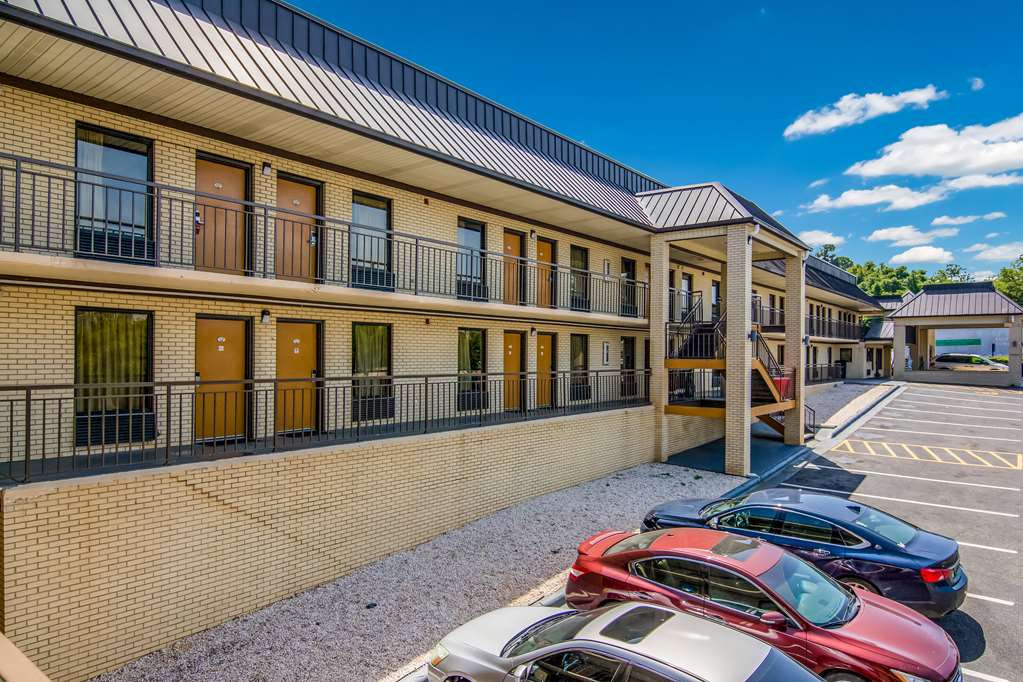 Americas Best Value Inn Wadesboro - photo 14