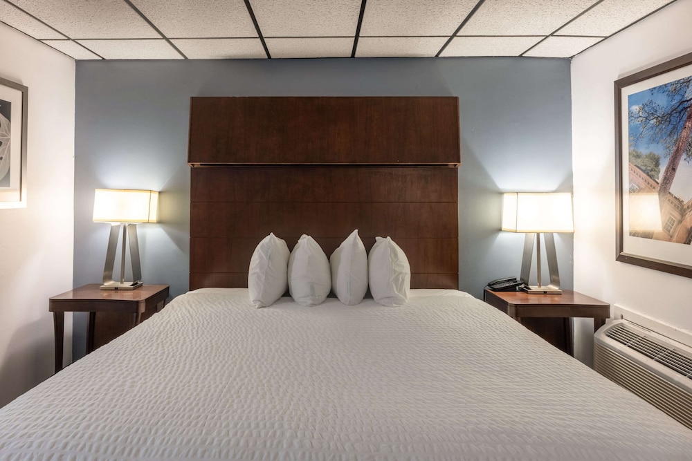 Quality Inn & Suites Caribou - photo 32