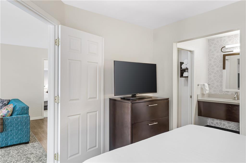 Sonesta ES Suites Chatsworth - photo 8