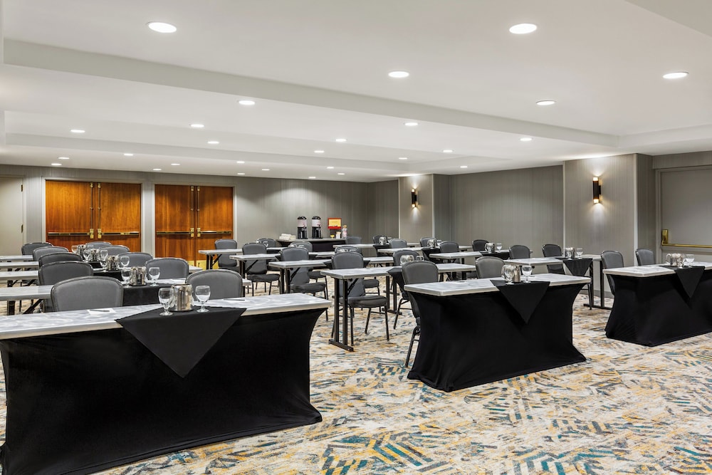 Crowne Plaza Seattle Downtown by IHG - photo 45