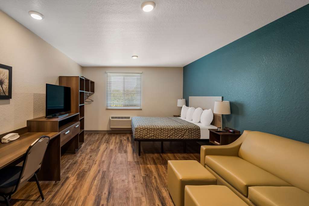 Woodspring Suites West Palm Beach - photo 9