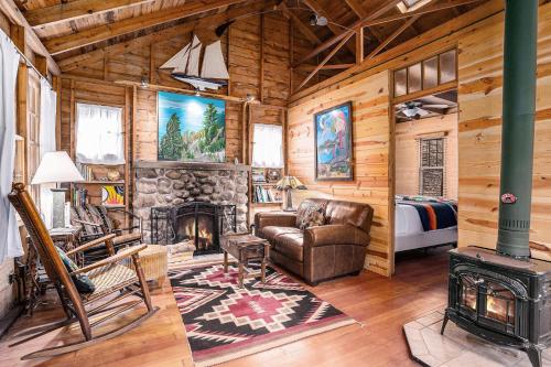 Deer Creek - carbon neutral hotel in Unknown City