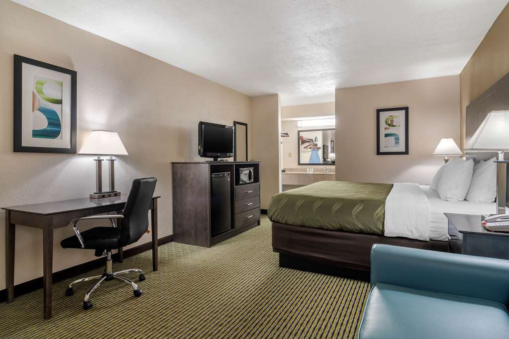 Quality Inn McDonough Atlanta South - photo 13
