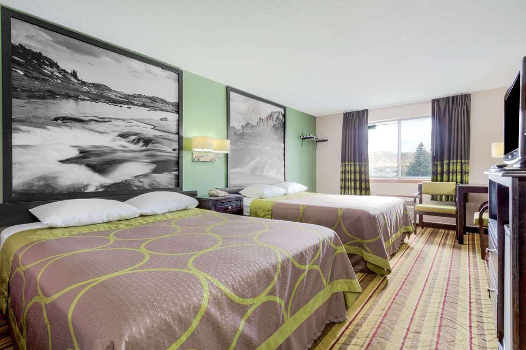 Super 8 by Wyndham Green River - photo 9
