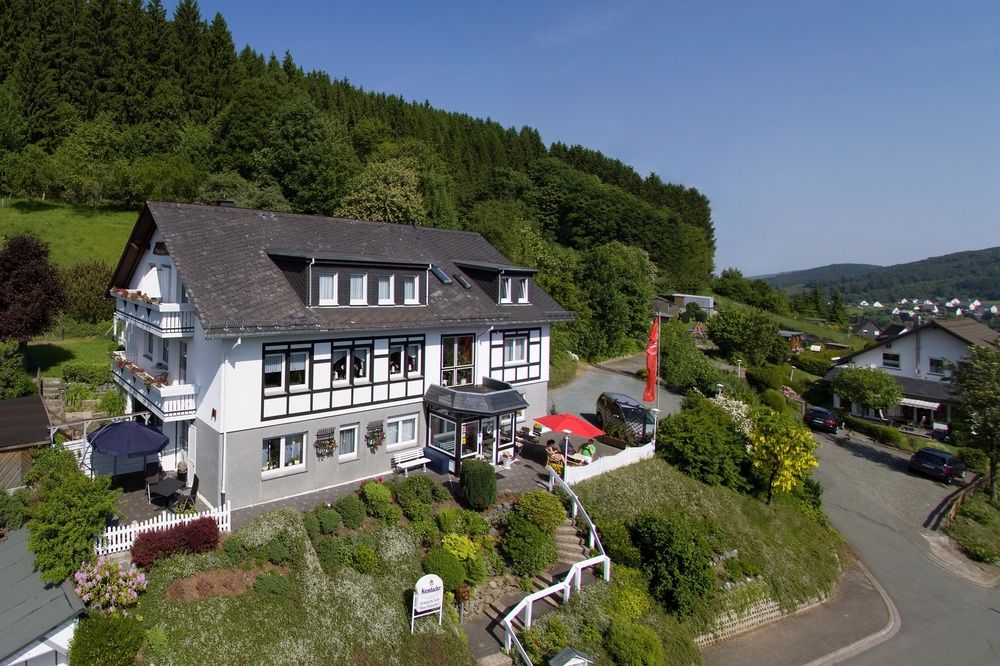 TOP FeWo mit SommerCard — 4-Star Luxury Hotel in Winterberg, Germany