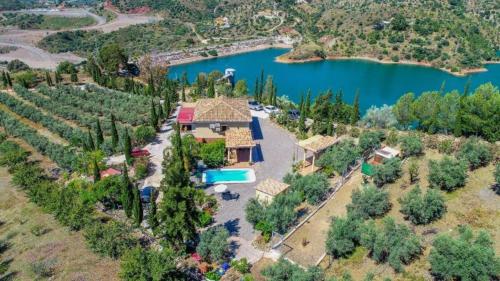 Finca Mallorquin - carbon neutral hotel in Malaga