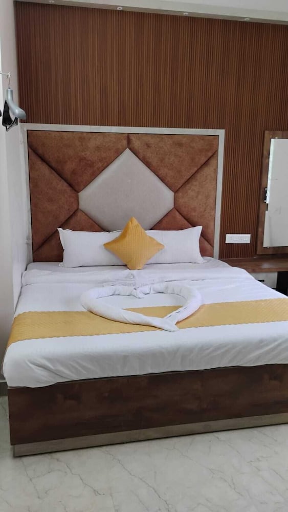 Devvanshi Palace - carbon neutral hotel in Varanasi