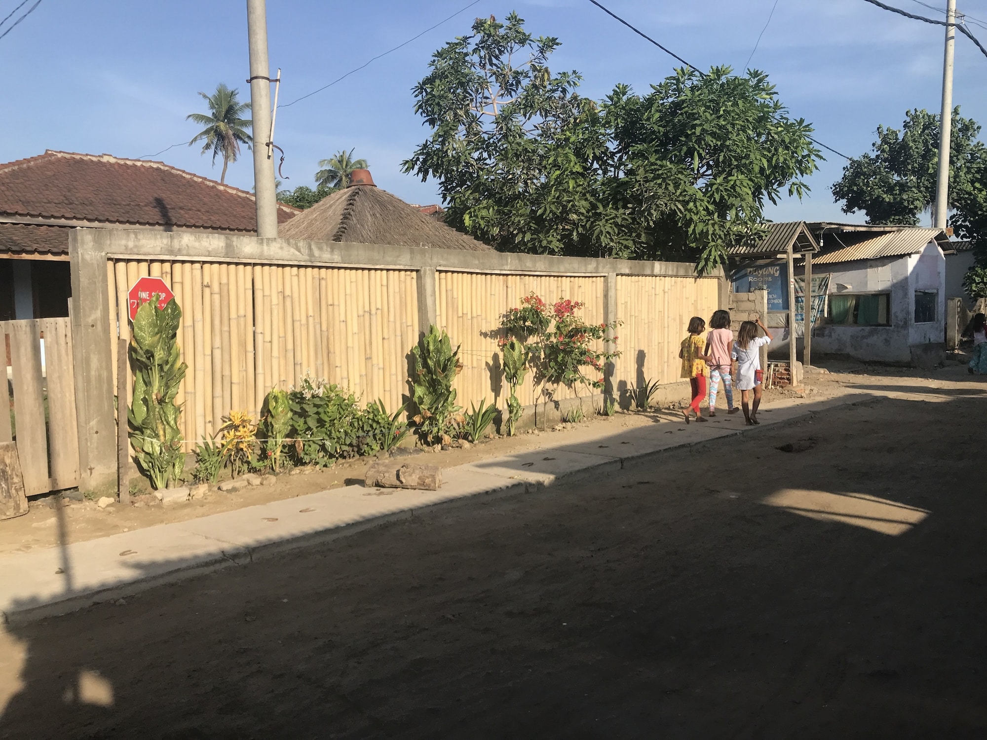 One Stop Lombok — Kuta — photo 4