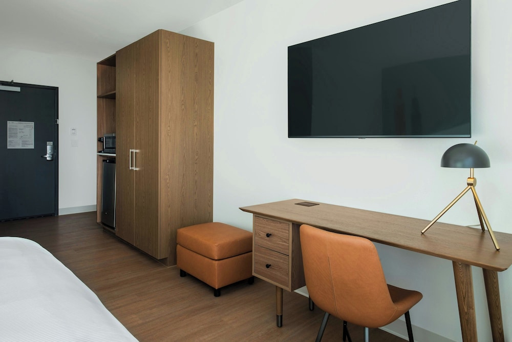 Element Reno Experience District - photo 15