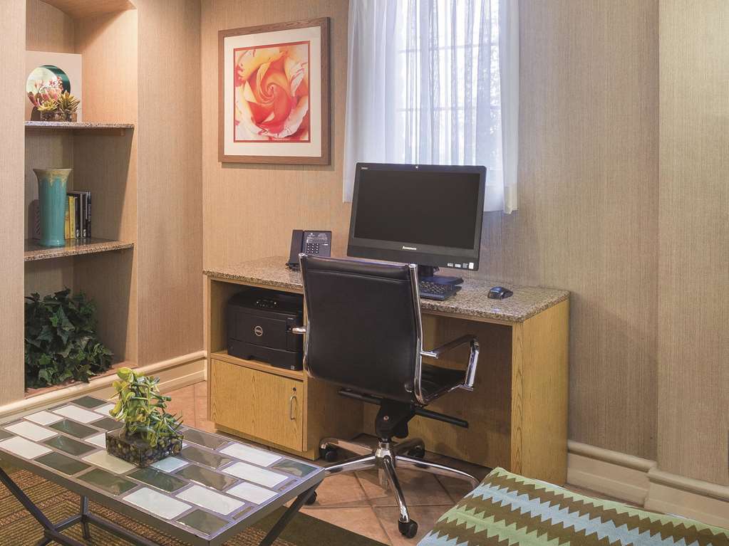 La Quinta Inn by Wyndham San Diego Chula Vista - photo 31