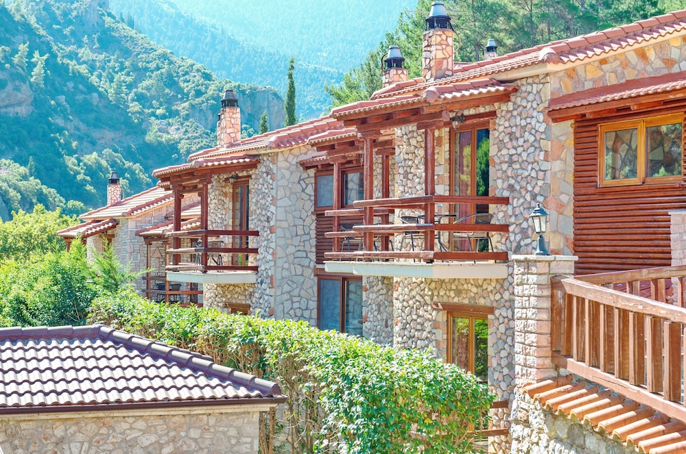 Oneiro Resort - last minute hotel in Kalavryta
