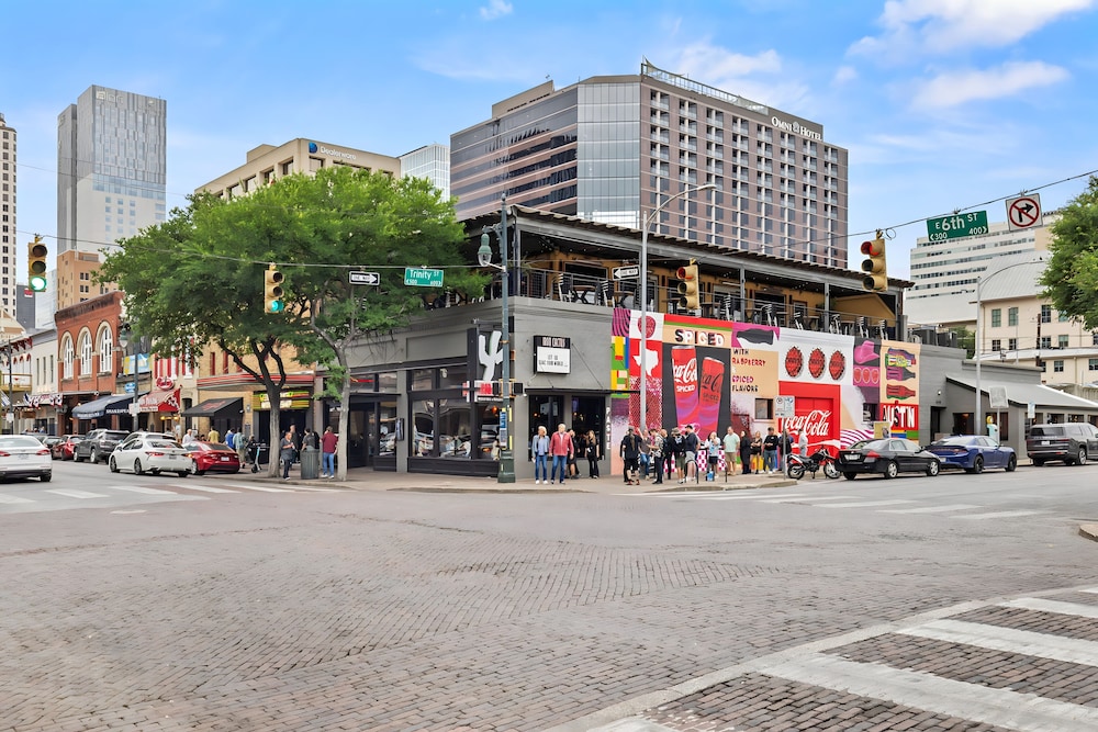 Placemakr Downtown Austin - photo 267
