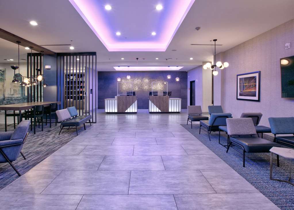La Quinta Inn & Suites by Wyndham Dallas Fairpark - photo 16