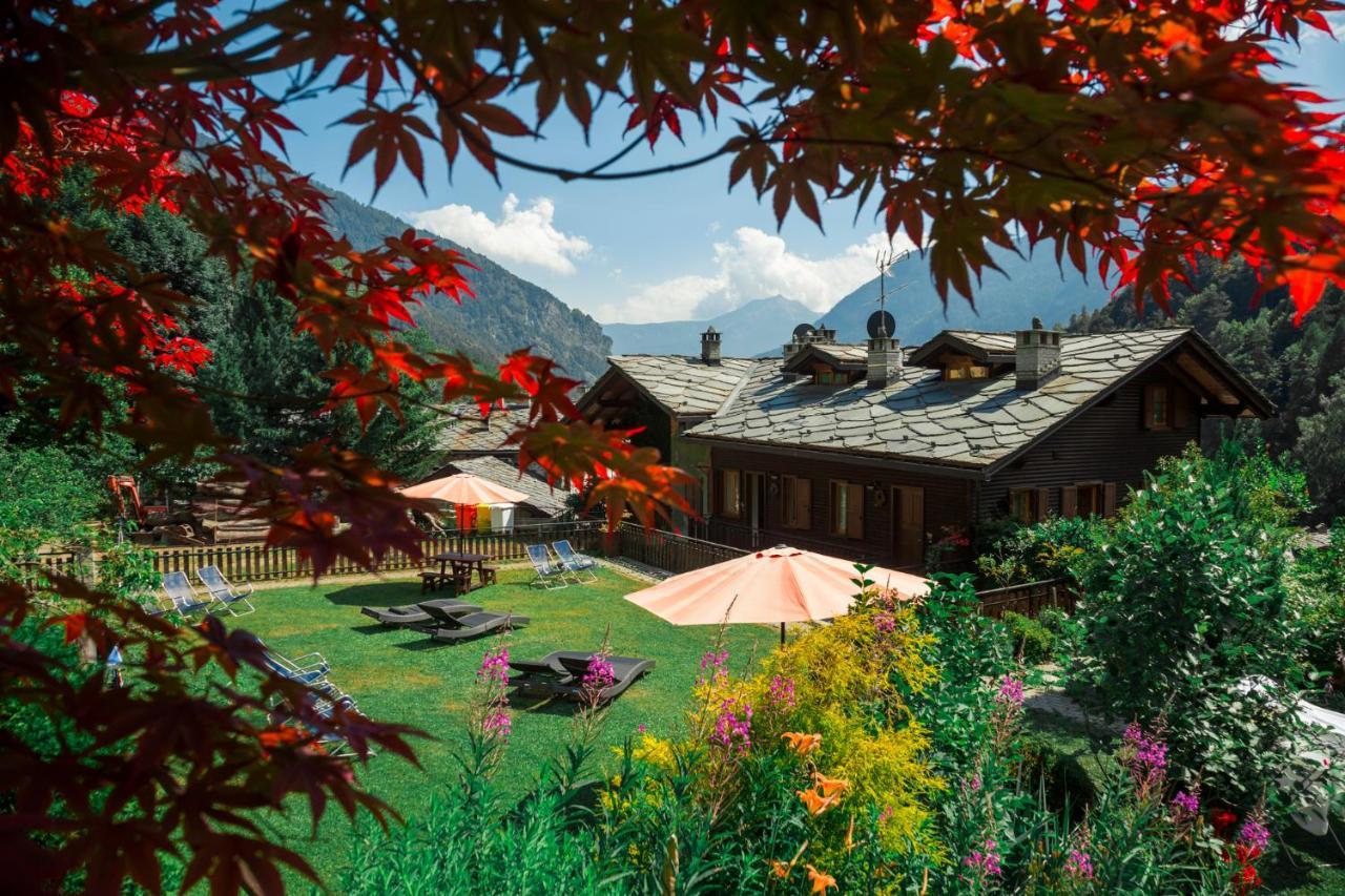 Maison du Tatà — 4-Star Luxury Hotel in Antey-Saint-Andre, Italy