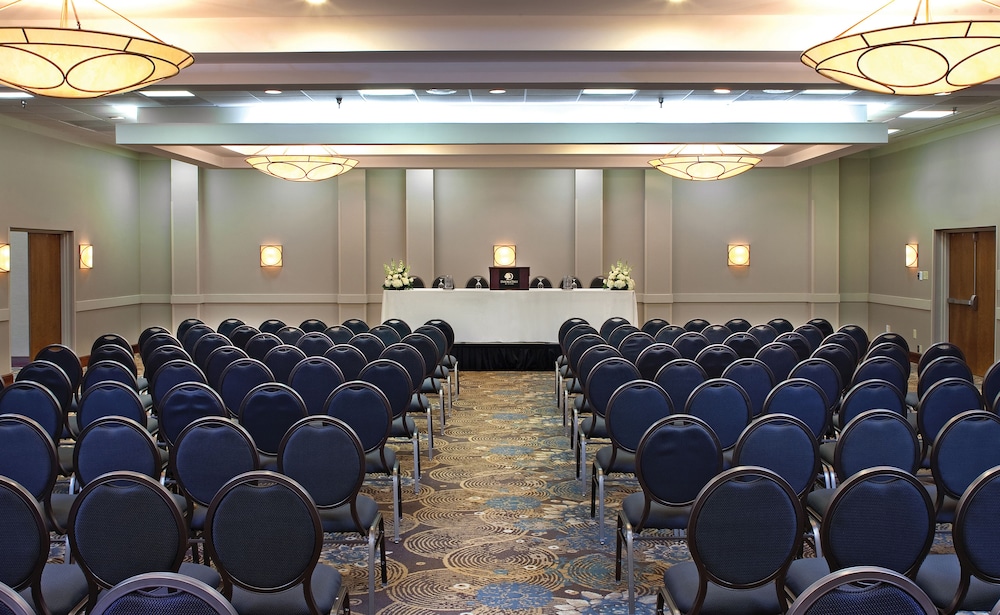 DoubleTree by Hilton Hotel Oak Ridge Knoxville - photo 32