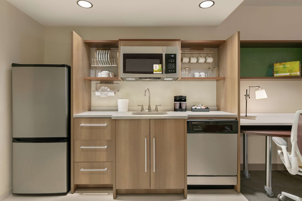 Home2 Suites by Hilton Chantilly Dulles Airport - photo 8