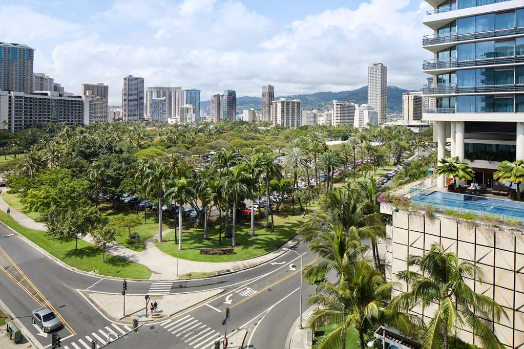 Outrigger Reef Waikiki Beach Resort - photo 66