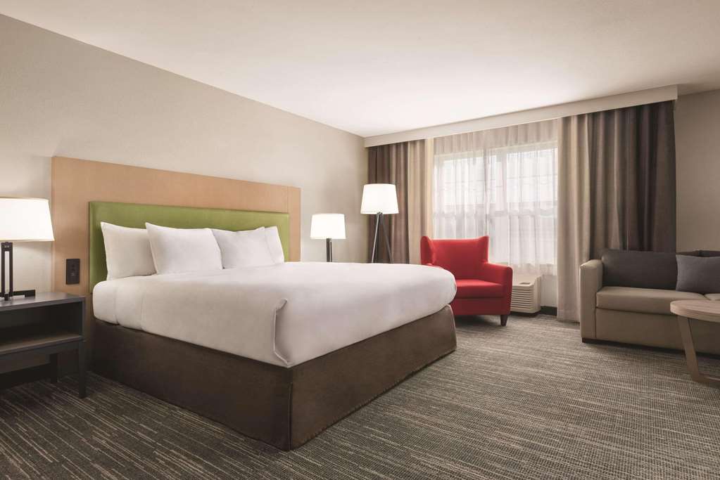 Country Inn & Suites by Radisson Dubuque IA - photo 16